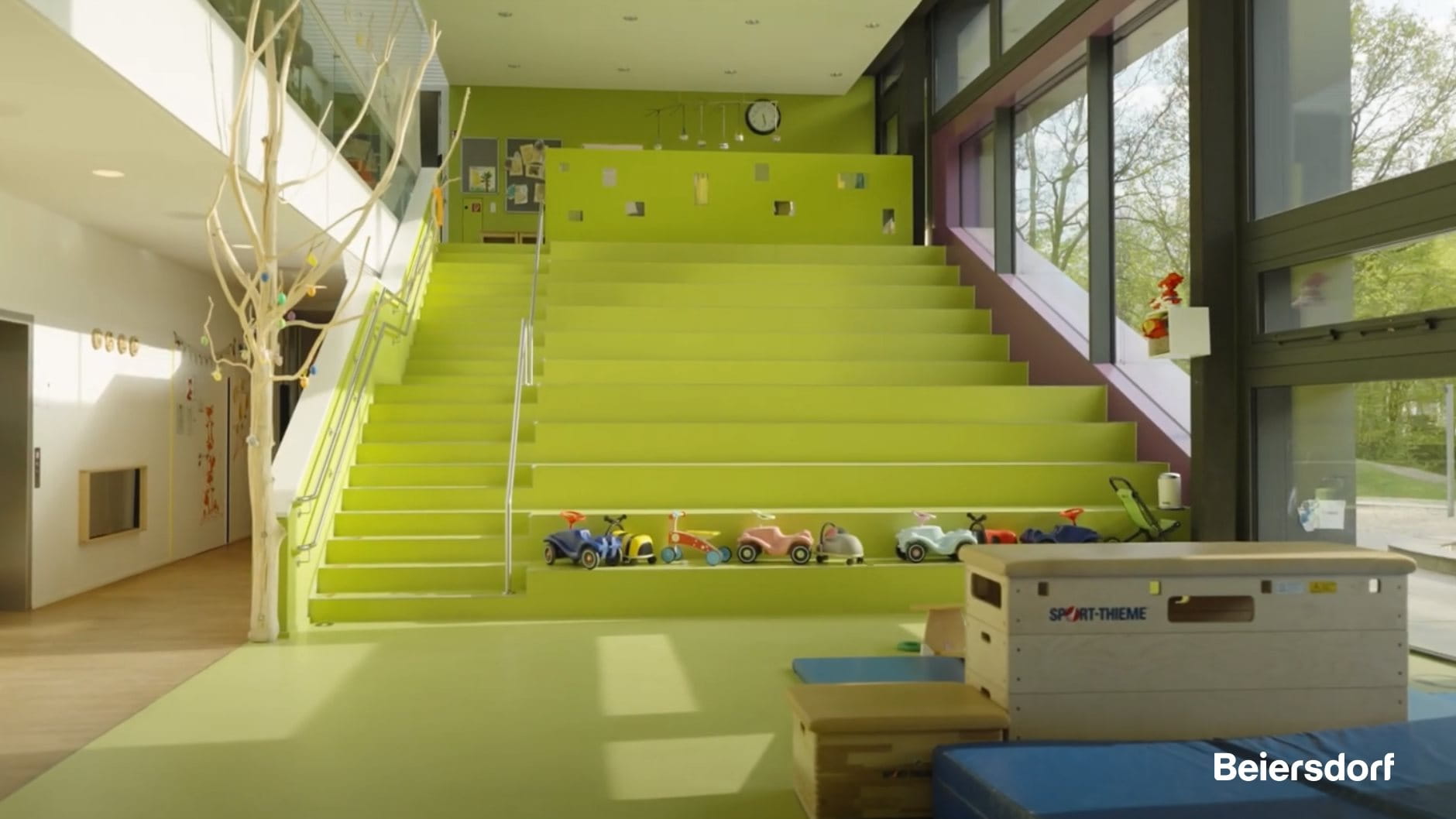 View inside the Beiersdorf Troplo Kids Kita