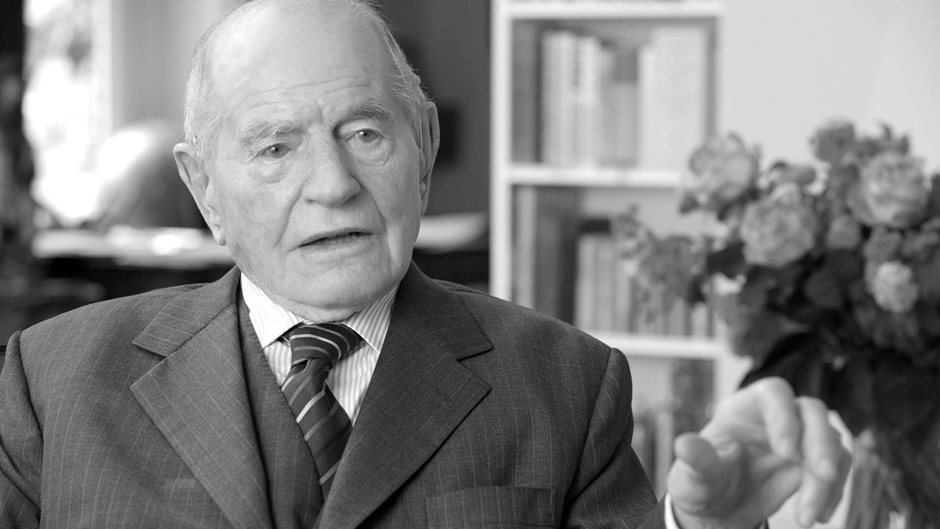 Georg W. Claussen